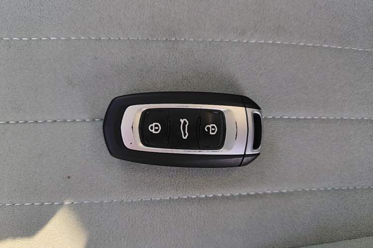 Used Geely Galaxy Panda 2025 210km Panda Rider Vehicle Key
