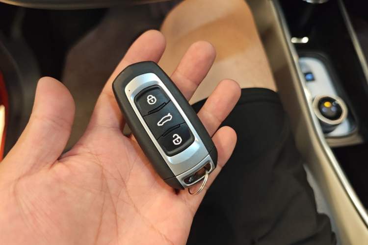 Used Geely Galaxy Panda 2025 210km Panda Rider Vehicle Key