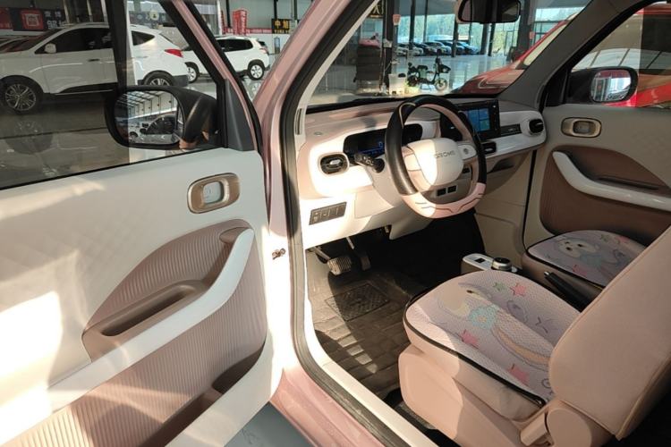 Used Geely Galaxy Panda 2025 210 km – Yuanqi Bear Driver Seat