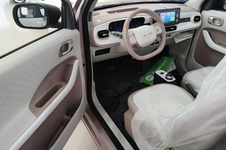 Used Geely Galaxy Panda 2025 210 km – Yuanqi Bear Driver Seat