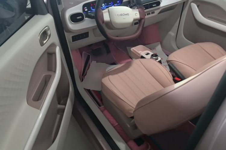Used Geely Galaxy Panda 2025 210 km – Yuanqi Bear Driver Seat