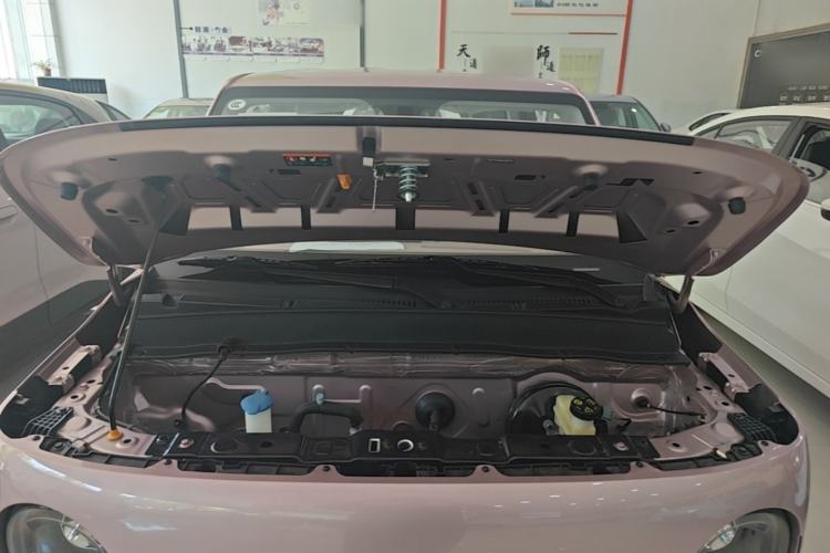 Used Geely Galaxy Panda 2025 210 km – Yuanqi Bear Engine Bay