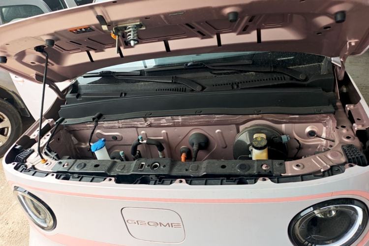Used Geely Galaxy Panda 2025 210km Panda Kart Engine Bay