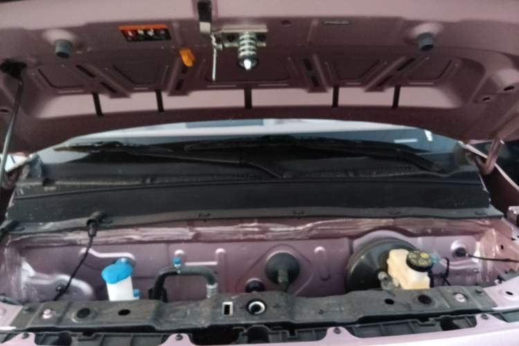 Used Geely Galaxy Panda 2025 210 km – Yuanqi Bear Engine Bay