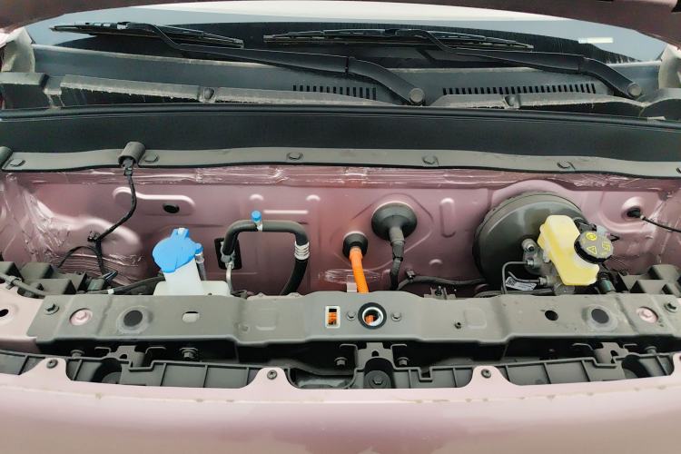 Used Geely Galaxy Panda 2025 210 km – Yuanqi Bear Engine Bay