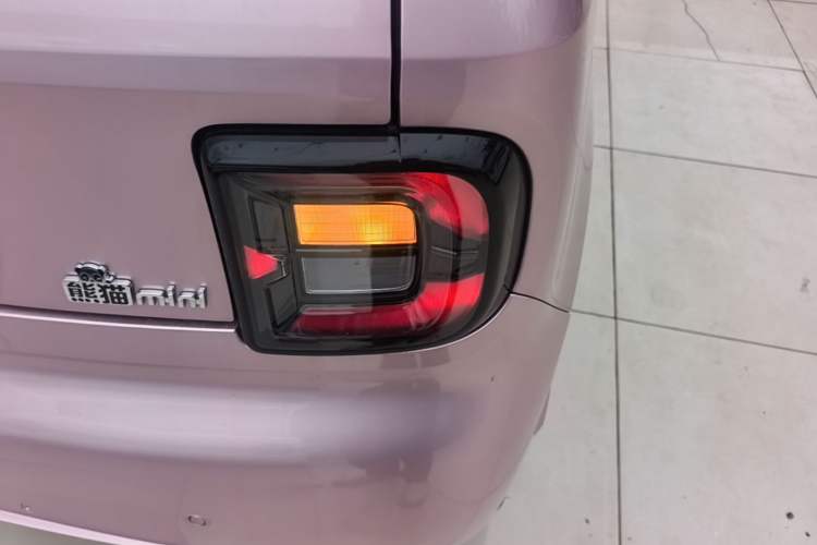 Used Geely Galaxy Panda 2025 210 km – Yuanqi Bear Exterior 3