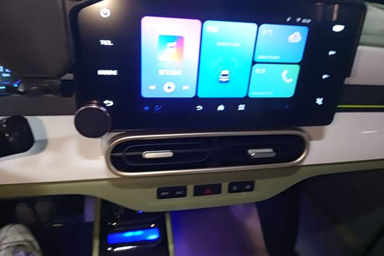 Used Geely Galaxy Panda 2025 210km Panda Kart Audio And AC Panel