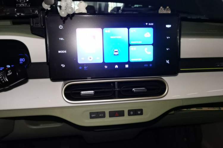 Used Geely Galaxy Panda 2025 210km Panda Rider Audio And AC Panel