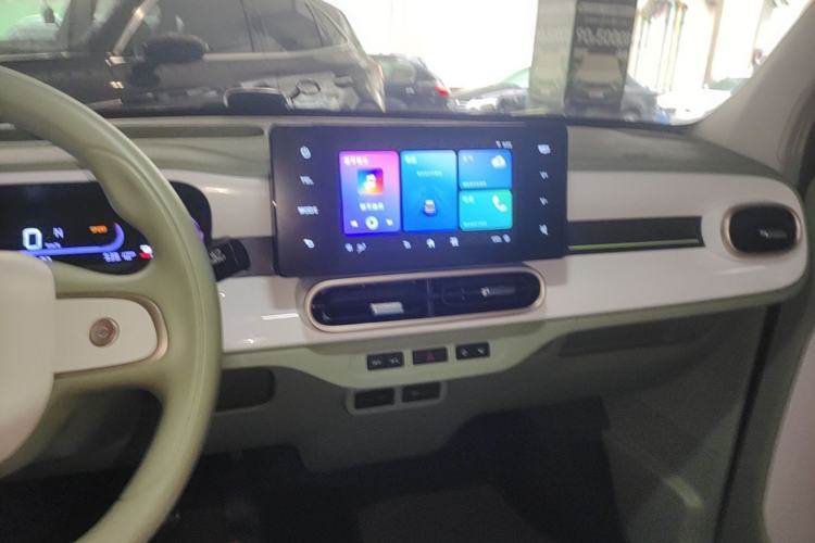 Used Geely Galaxy Panda 2025 210km Panda Rider Center Console