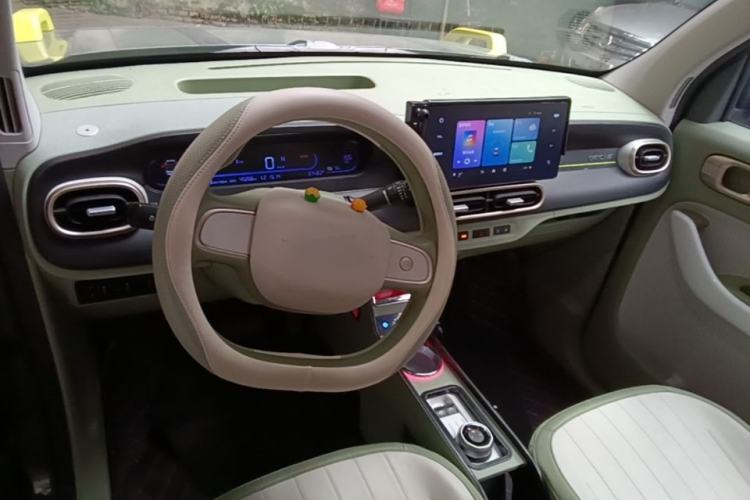 Used Geely Galaxy Panda 2025 210km Panda Rider Center Console