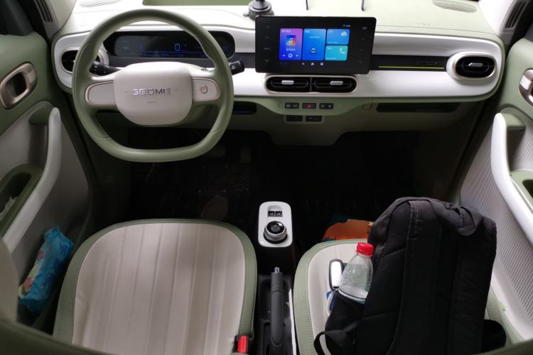 Used Geely Galaxy Panda 2025 210km Panda Rider Center Console