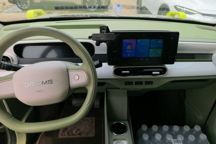 Used Geely Galaxy Panda 2025 210km Panda Rider Center Console
