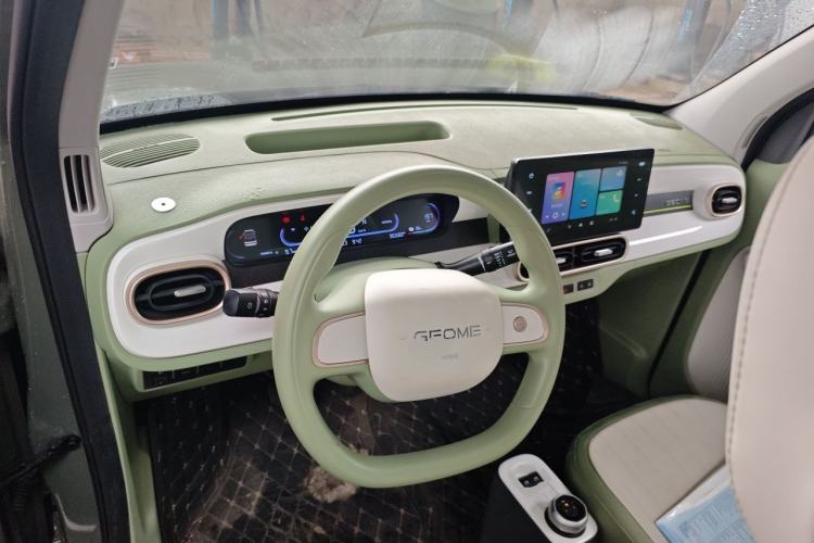 Used Geely Galaxy Panda 2025 210km Panda Rider Center Console