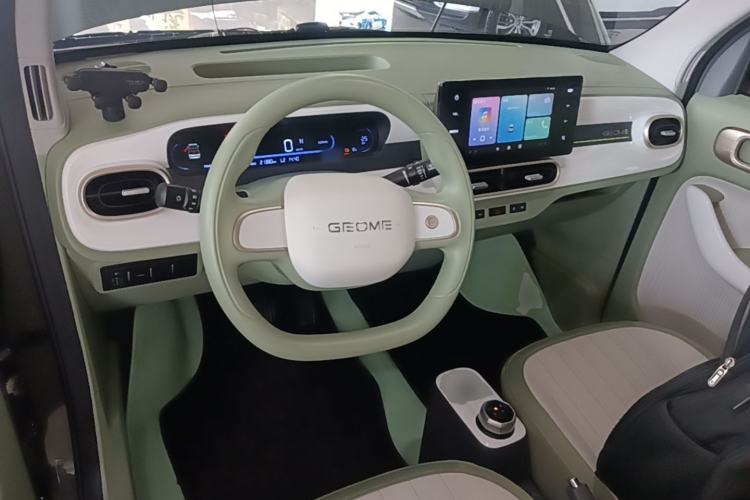 Used Geely Galaxy Panda 2025 210km Panda Rider Center Console