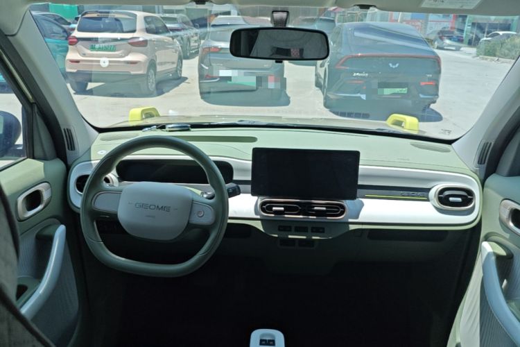 Used Geely Galaxy Panda 2025 210km Panda Rider Center Console