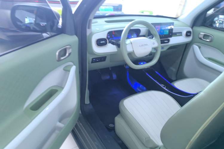 Used Geely Galaxy Panda 2025 210km Panda Rider Driver Seat