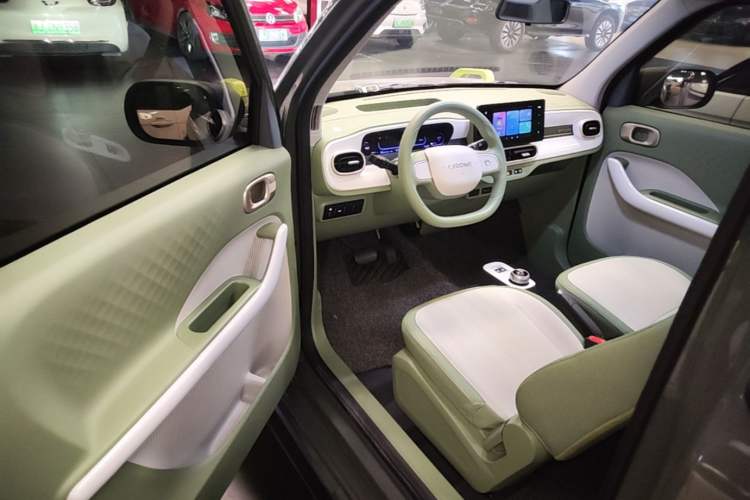 Used Geely Galaxy Panda 2025 210km Panda Rider Driver Seat