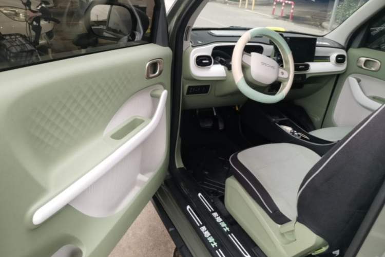 Used Geely Galaxy Panda 2025 210km Panda Rider Driver Seat