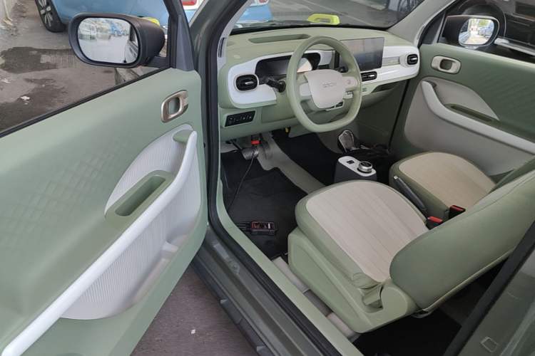 Used Geely Galaxy Panda 2025 210km Panda Rider Driver Seat