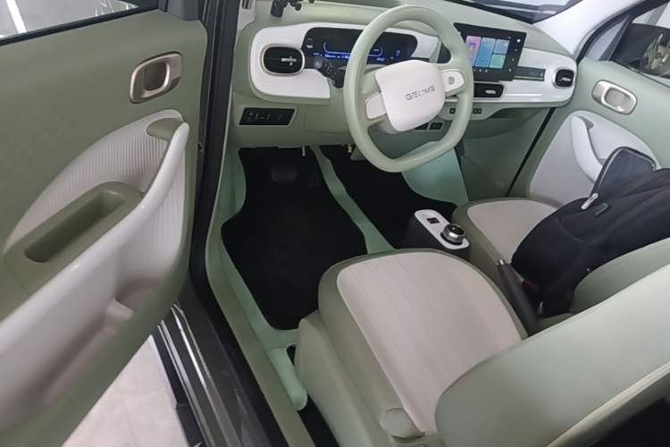 Used Geely Galaxy Panda 2025 210km Panda Rider Driver Seat