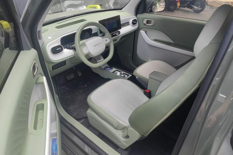 Used Geely Galaxy Panda 2025 210km Panda Rider Driver Seat