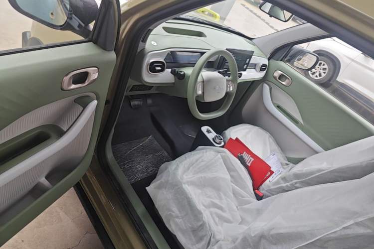 Used Geely Galaxy Panda 2025 210km Panda Rider Driver Seat