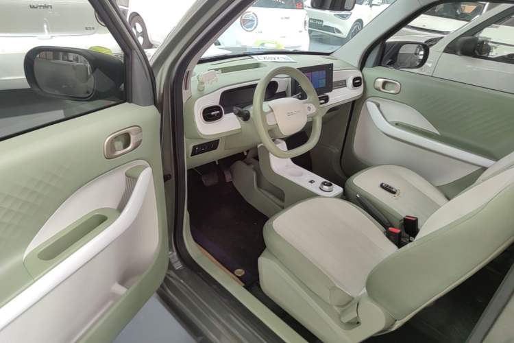 Used Geely Galaxy Panda 2025 210km Panda Rider Driver Seat