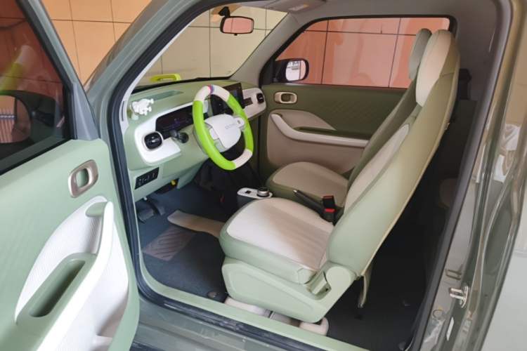 Used Geely Galaxy Panda 2025 210km Panda Rider Driver Seat