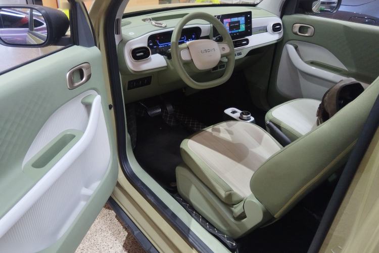 Used Geely Galaxy Panda 2025 210km Panda Rider Driver Seat