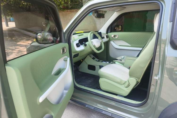 Used Geely Galaxy Panda 2025 210km Panda Rider Driver Seat