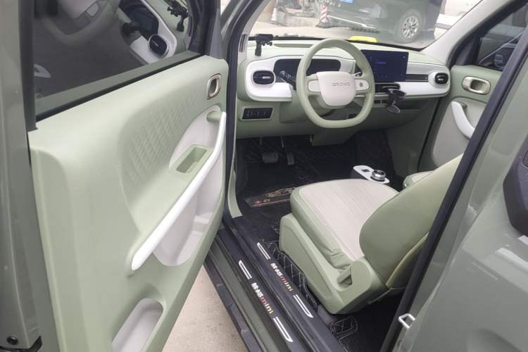 Used Geely Galaxy Panda 2025 210km Panda Rider Driver Seat