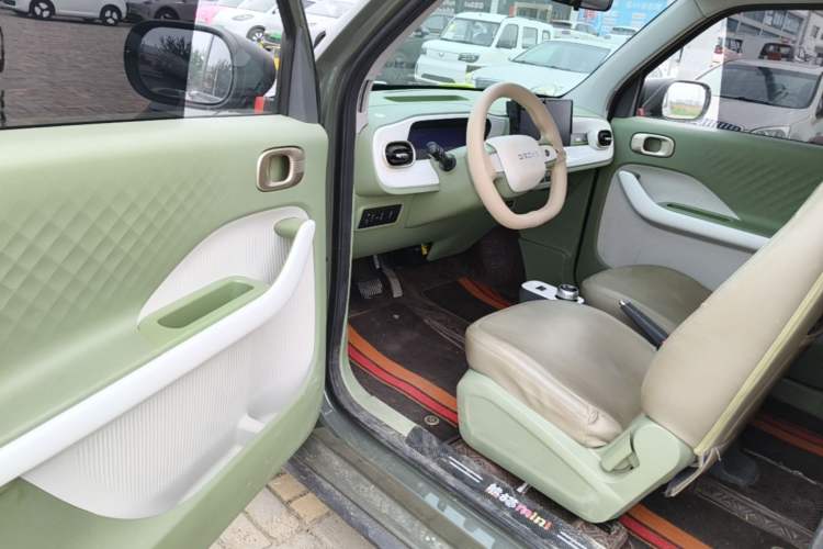 Used Geely Galaxy Panda 2025 210km Panda Rider Driver Seat