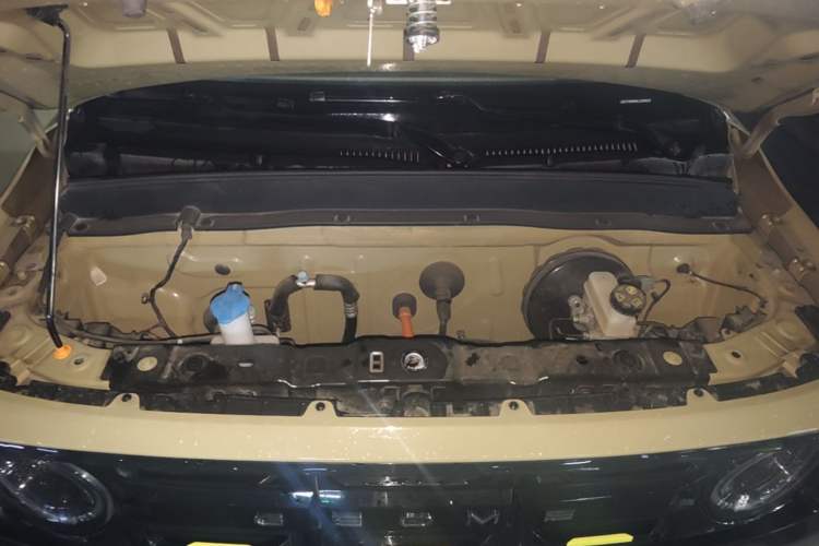 Used Geely Galaxy Panda 2025 210km Panda Rider Engine Bay