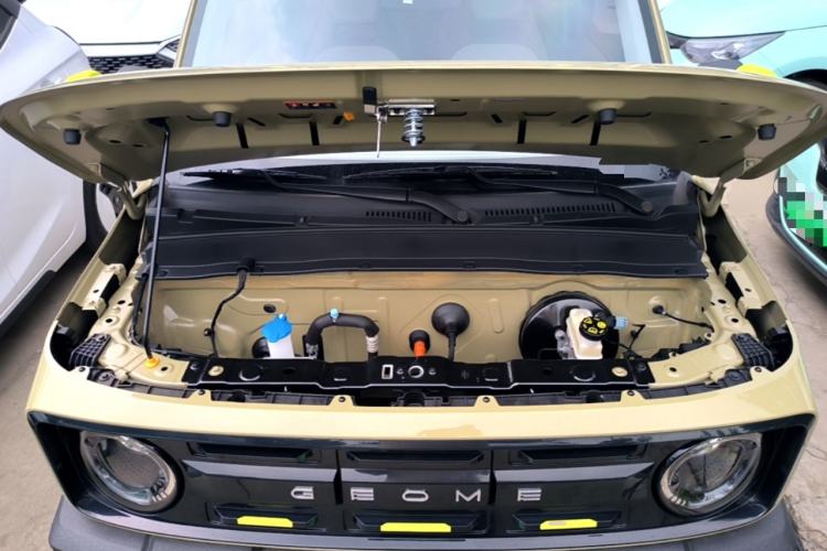 Used Geely Galaxy Panda 2025 210km Panda Rider Engine Bay