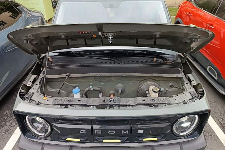 Used Geely Galaxy Panda 2025 210km Panda Rider Engine Bay