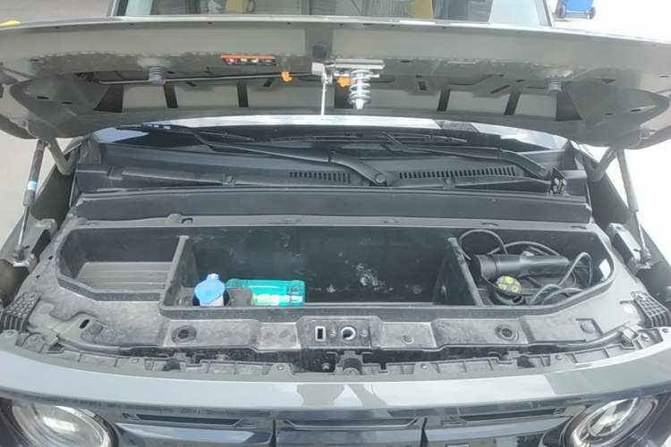 Used Geely Galaxy Panda 2025 210km Panda Rider Engine Bay