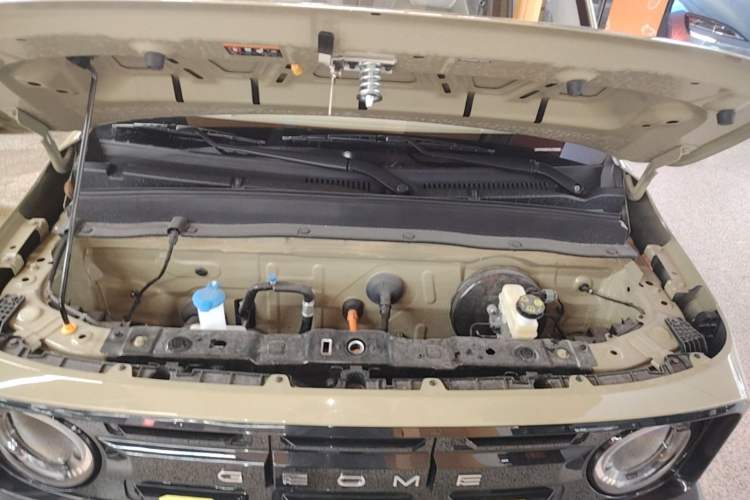 Used Geely Galaxy Panda 2025 210km Panda Rider Engine Bay