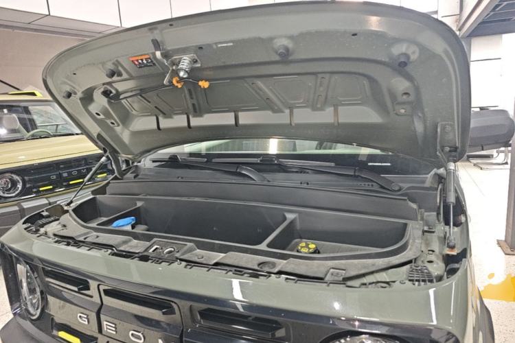 Used Geely Galaxy Panda 2025 210km Panda Rider Engine Bay