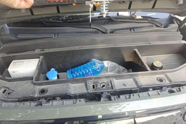 Used Geely Galaxy Panda 2025 210km Panda Rider Engine Bay