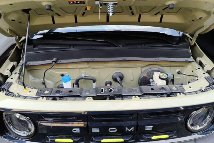 Used Geely Galaxy Panda 2025 210km Panda Kart Engine Bay