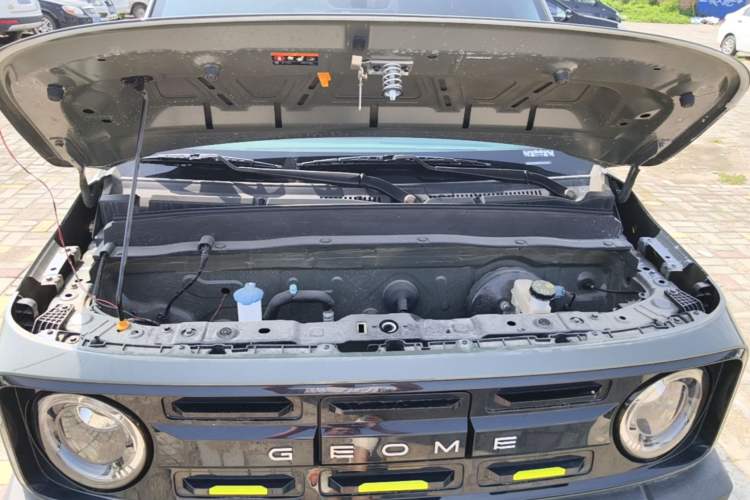 Used Geely Galaxy Panda 2025 210km Panda Rider Engine Bay