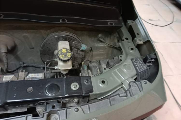 Used Geely Galaxy Panda 2025 210km Panda Rider Engine Bay Left