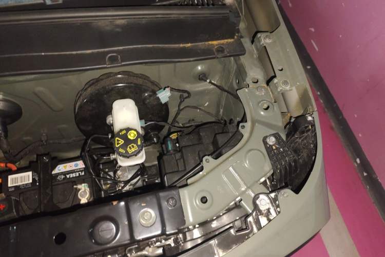 Used Geely Galaxy Panda 2025 210km Panda Rider Engine Bay Left
