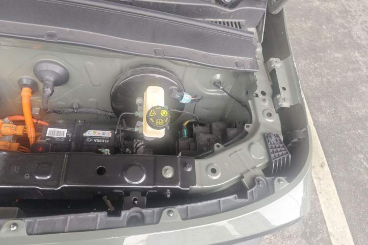 Used Geely Galaxy Panda 2025 210km Panda Rider Engine Bay Left