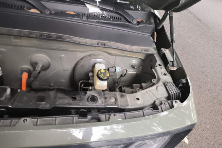 Used Geely Galaxy Panda 2025 210km Panda Rider Engine Bay Left