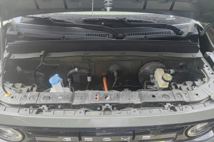 Used Geely Galaxy Panda 2025 210km Panda Rider Engine Bay