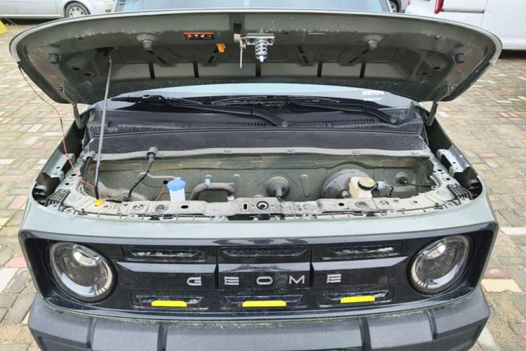Used Geely Galaxy Panda 2025 210km Panda Rider Engine Bay