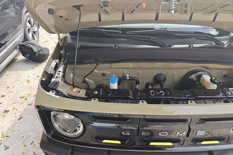 Used Geely Galaxy Panda 2025 210km Panda Rider Engine Bay Right