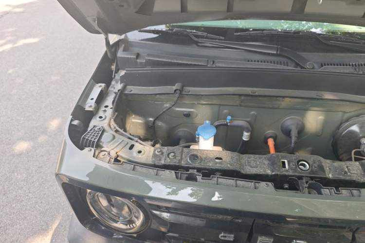 Used Geely Galaxy Panda 2025 210km Panda Rider Engine Bay Right