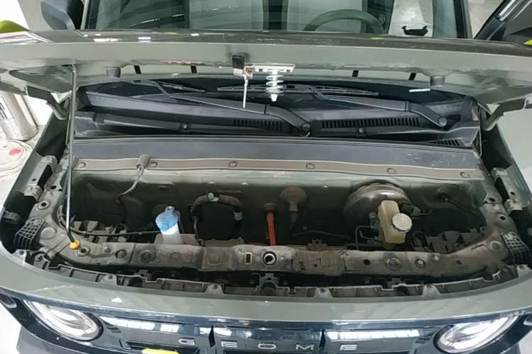 Used Geely Galaxy Panda 2025 210km Panda Rider Engine Bay